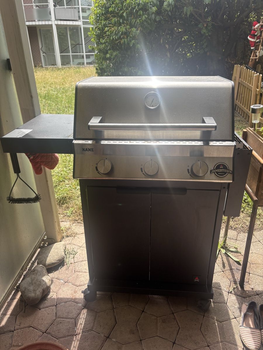 Grils: Gasgrill  – D'occasion à Dübendorf par sie_9b52