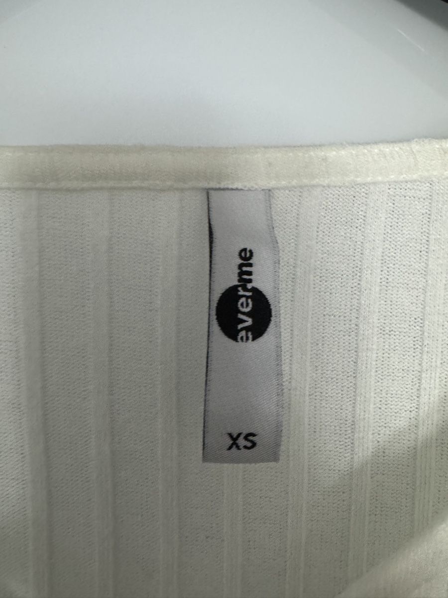 Tops: Elastisches Everme Langarmshirt Grösse XS, Weiss, gerippt – Gebraucht aus Grenchen von servet.t 1