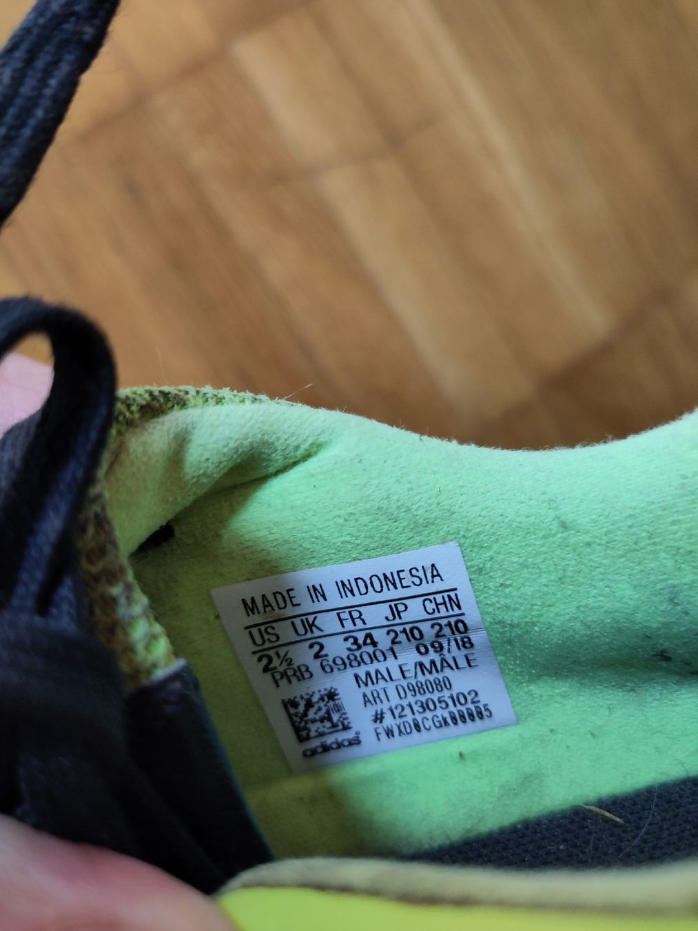 Adidas Schuhe für Jungen: Fussballschuhe Adidas Copa, Grösse 34 – Gebraucht aus Biel/Bienne von tschaggelari 3
