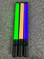 RGB LED Fotostäbe inkl Fernbedienung Ladegerät 