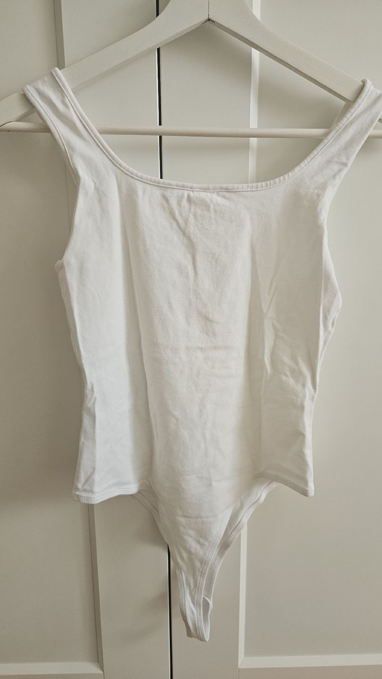 H&M Top: Weisser Body  H&M, Grösse S – Nuovo (secondo la descrizione) da Wetzikon ZH venduto da ELIVNE 1