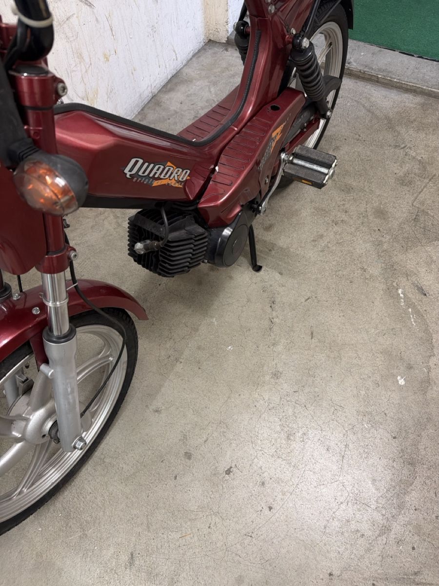 Tomos Ciclomotori: Ciclomotore Tomos Quadro rosso  – Usato da basel venduto da Swiss._.1978 5