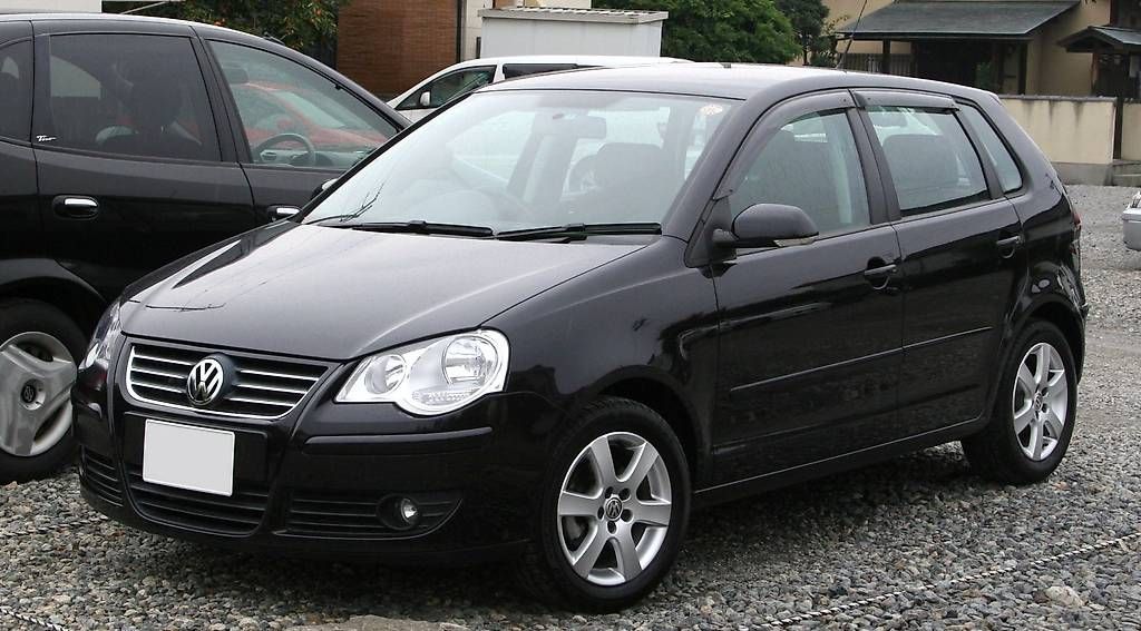 VW Automobili: Volkswagen Polo 5-Türer schwarz – Usato da Bottmingen venduto da DarkoSven 2