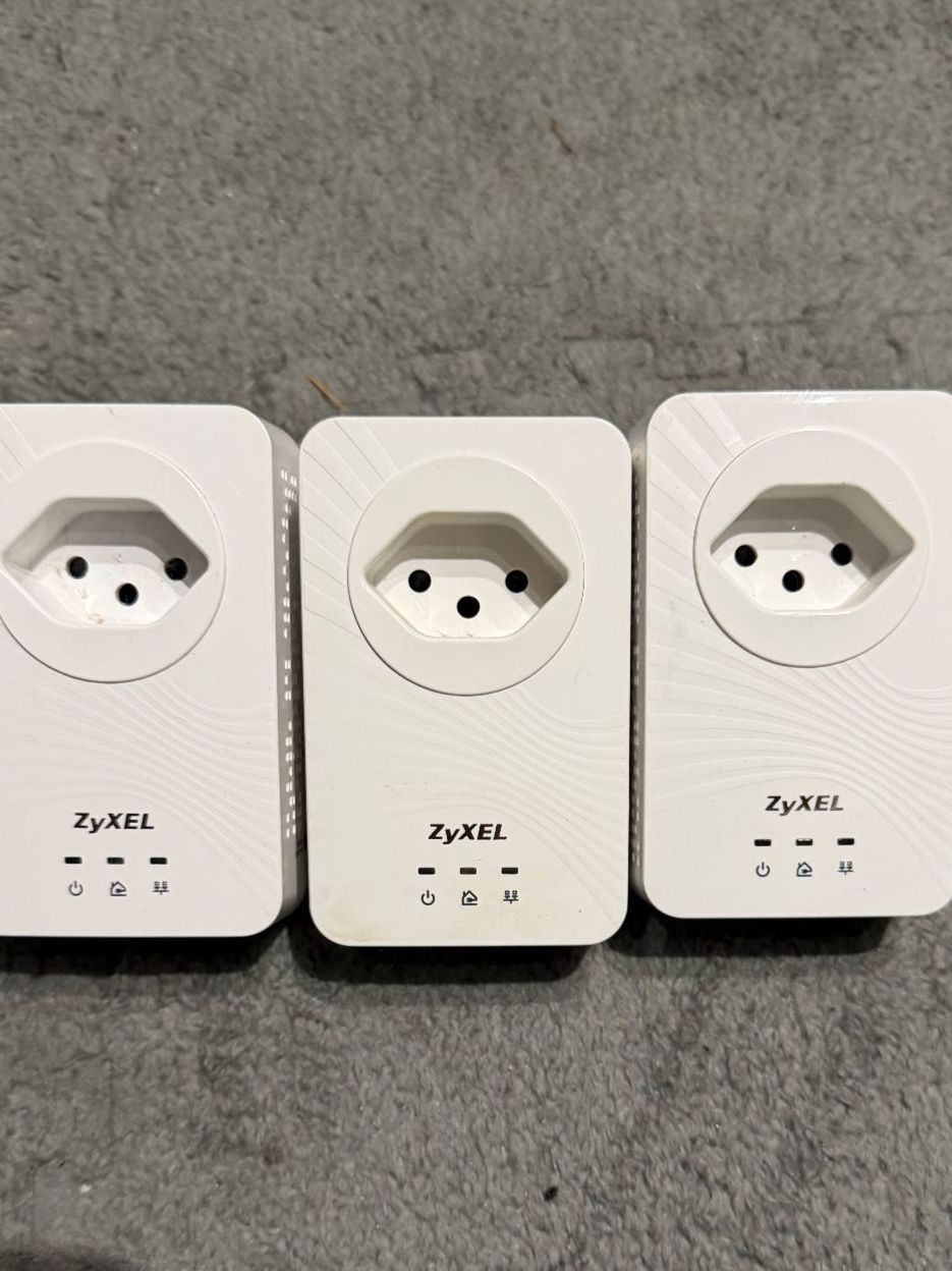 Zyxel Unità & Adattatore: 3x Zyxel PLA4211 Adaptateur – Usato da Renens VD venduto da Pribuking