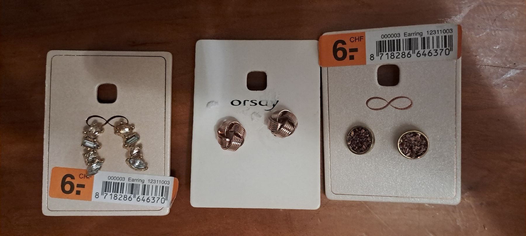 Autres bijoux: Ohrstecker Set – Neuf avec emballage d'origine à Neuenkirch par domsalat7