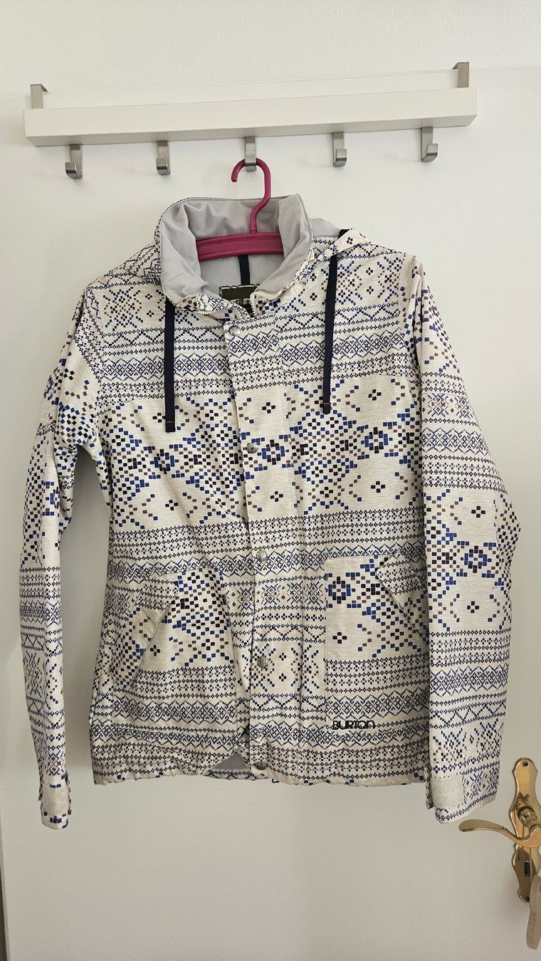 Burton Jacken: Burton Snowboardjacke, Grösse L – Gebraucht aus Emmenbrücke von L_W
