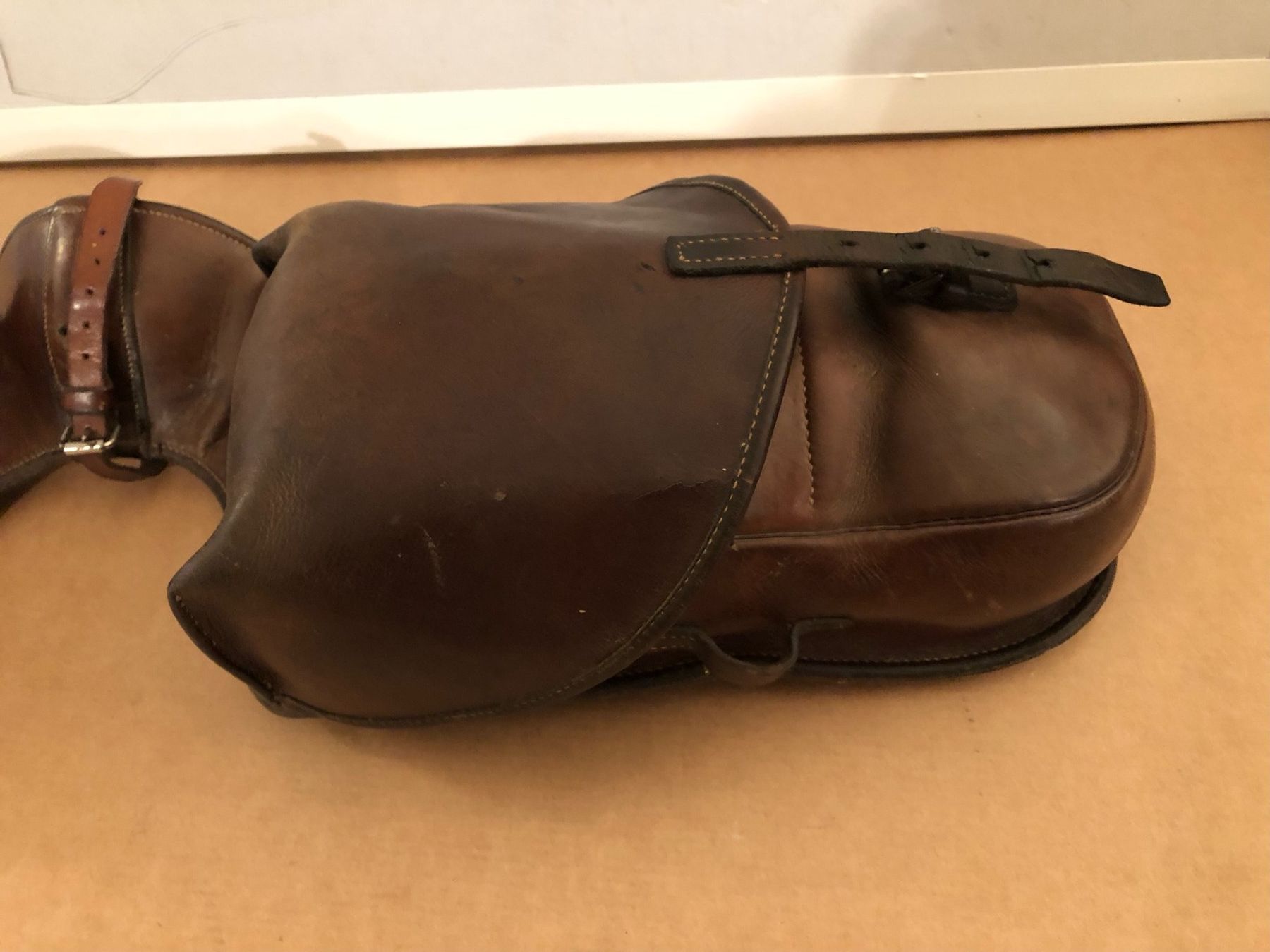 Schweizer Armee Borse: Militär Satteltaschen – Usato da Gümmenen venduto da Ug6 1
