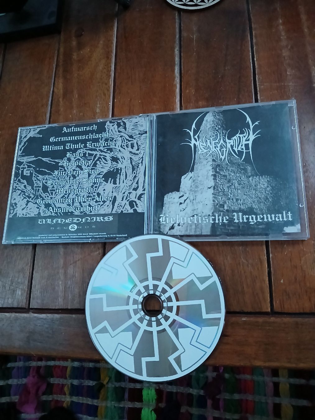 CD: menegroth- helvet...(nr 678/1000) – Usato da St-Cergue venduto da VeganWarrior