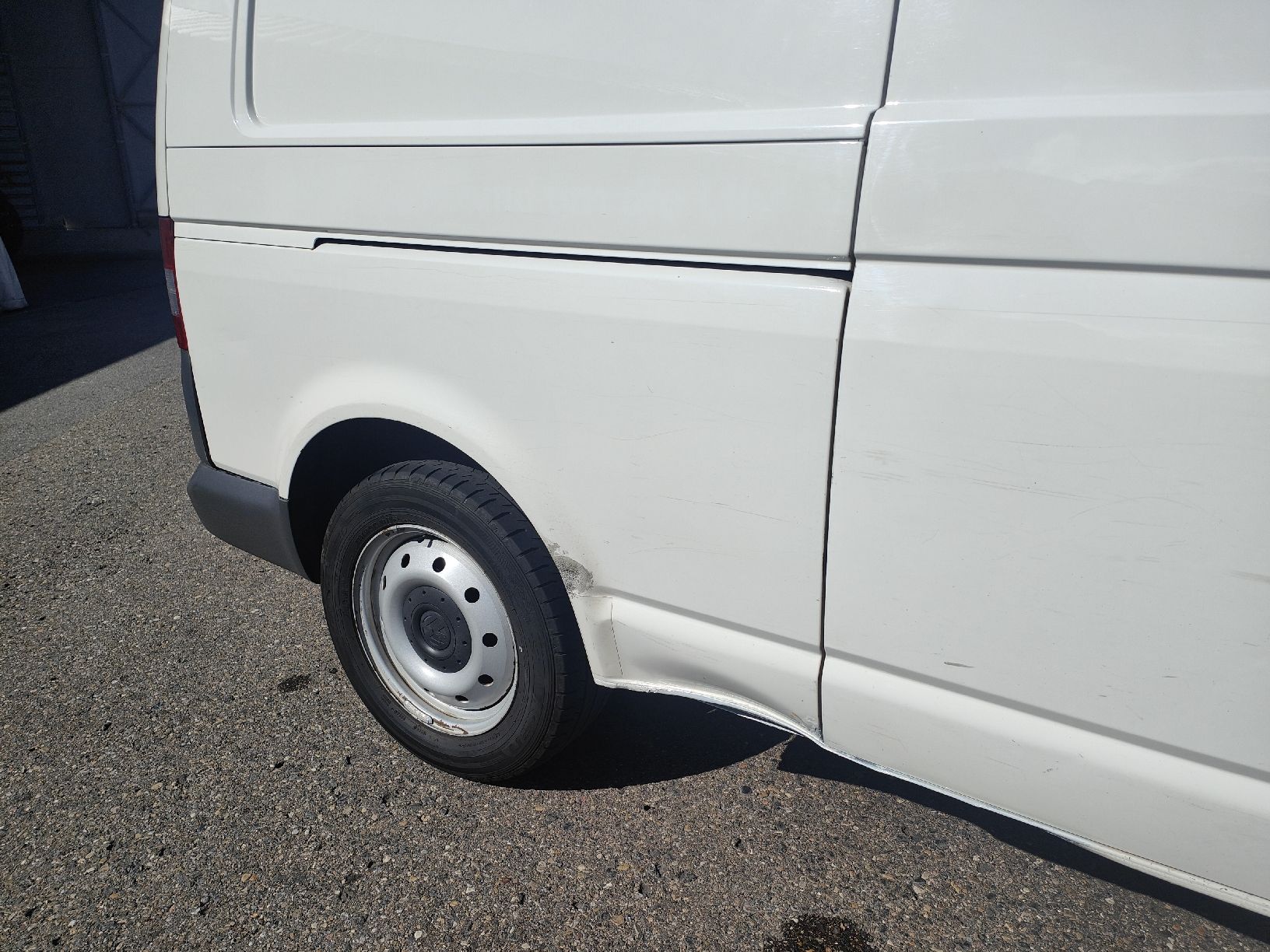 VW Véhicules utilitaires: VW Bus T5 Allrad Automat – D'occasion à Tagelswangen par fortrak 3
