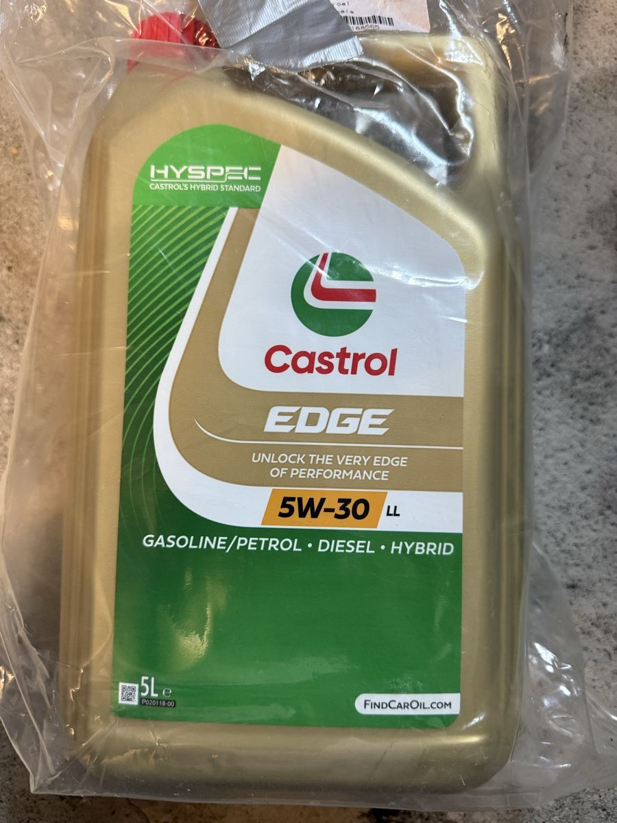 Castrol Huiles et additifs: Castrol 5w30. Ab 1.00 – Neuf avec emballage d'origine à Bülach par nik_1