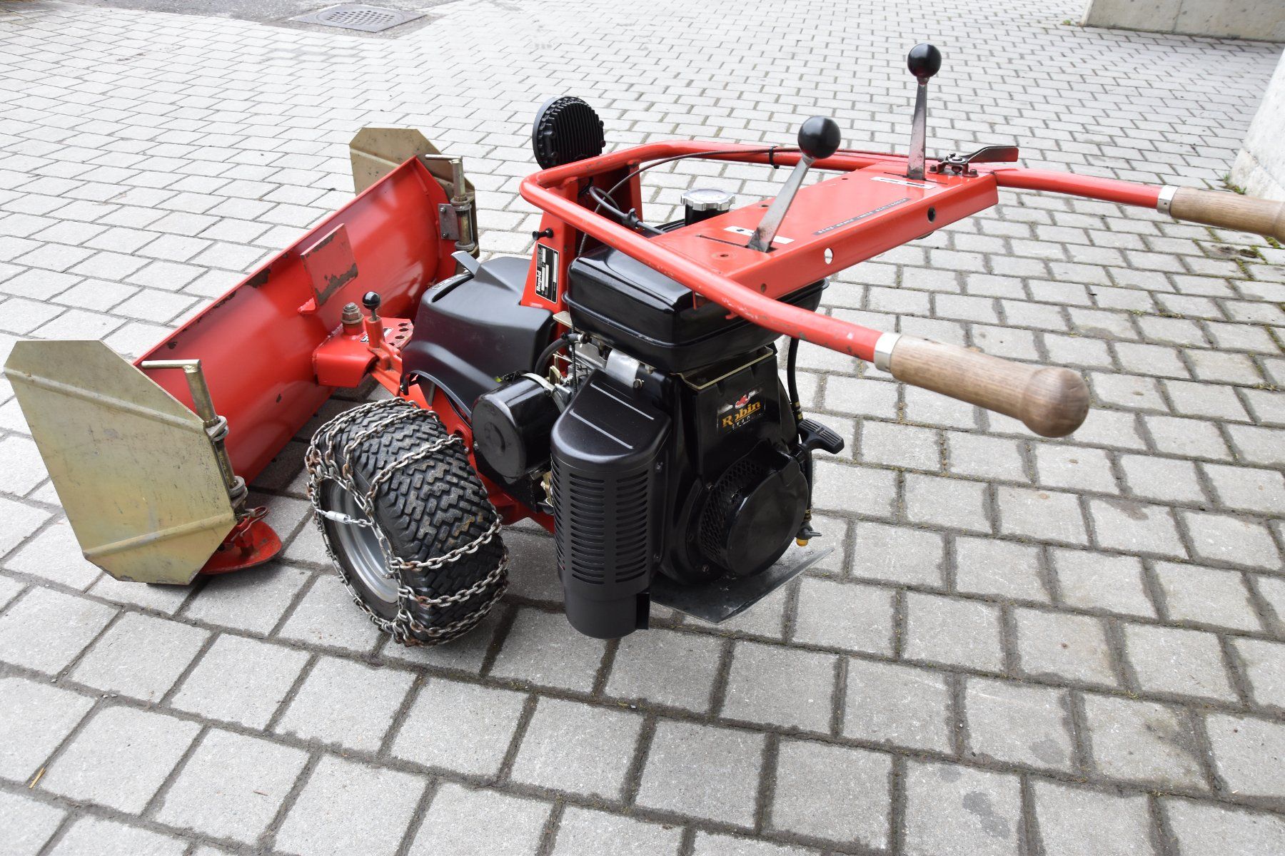 Sgombero neve: Rapid 105 mit Schneeschild – Usato da Trachslau venduto da Vonau 4