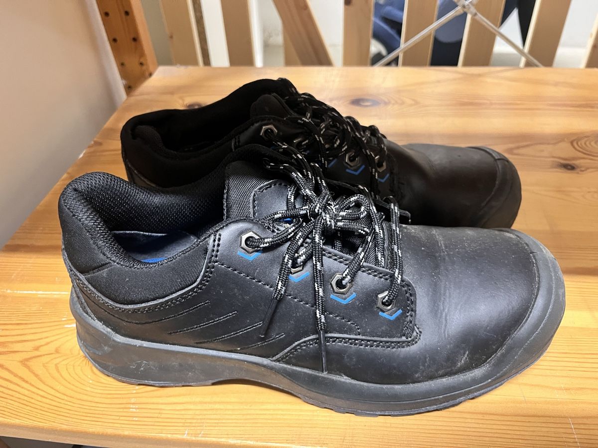 Herrenschuhe: Arbeitsschuhe Schwarz Grösse 43 gebraucht – Neu (gemäss Beschreibung) aus Derendingen von ab_25_azi 5