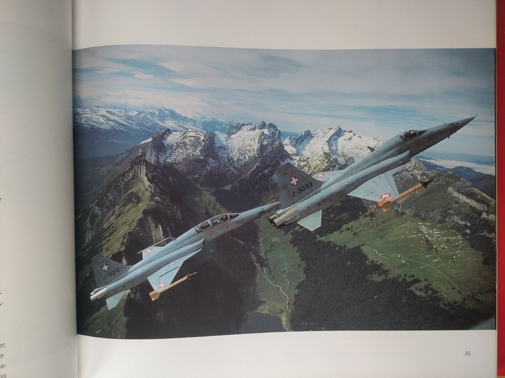 Libri: Schweizer Armee Militär Buch, Luftwaffe – Usato da Schwanden Sigrisw venduto da pho_2mc9 4