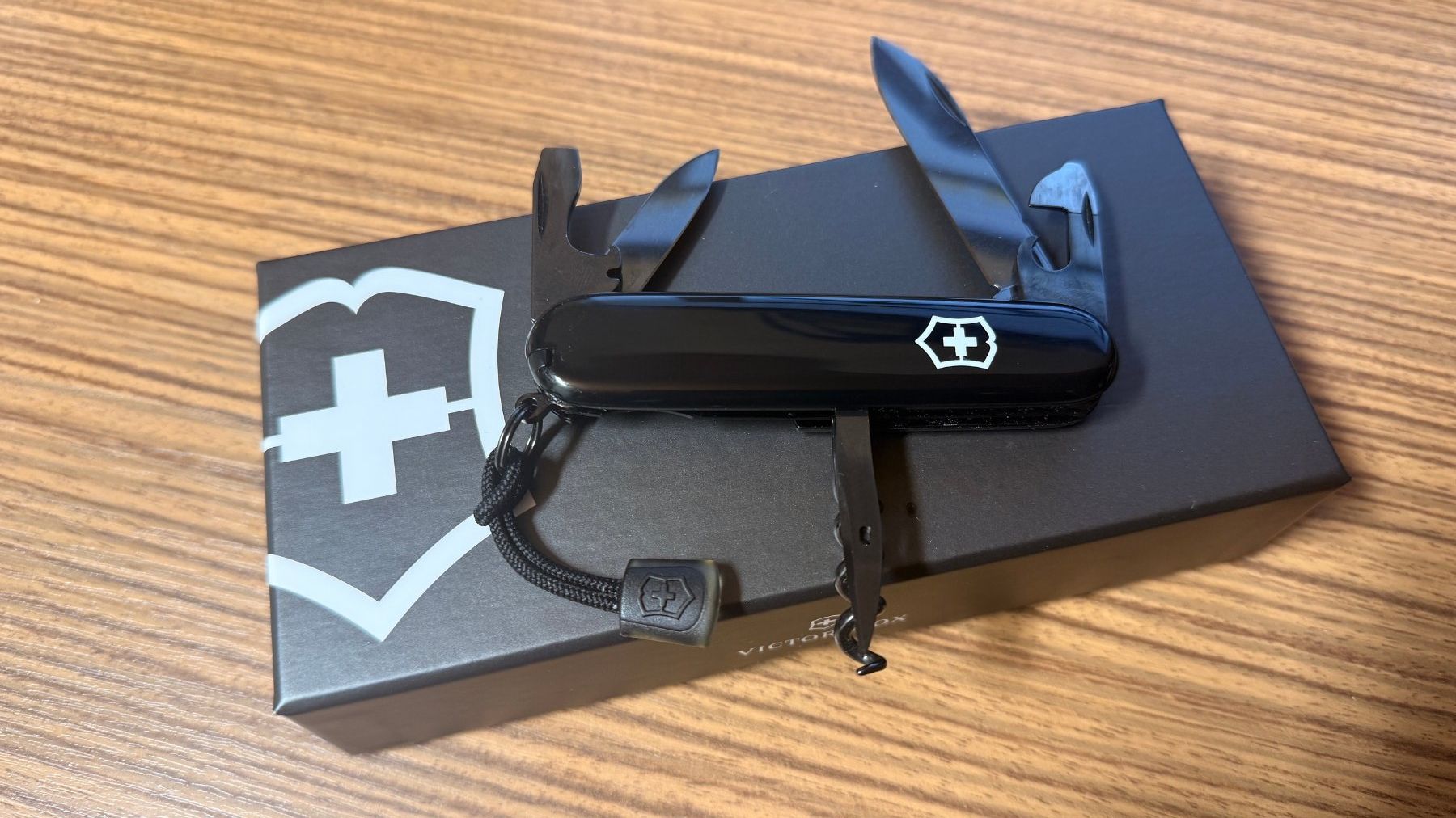 Victorinox Coltelli tascabile: Victorinox ONIX BLACK – Nuovo (secondo la descrizione) da Dallenwil venduto da jeni152