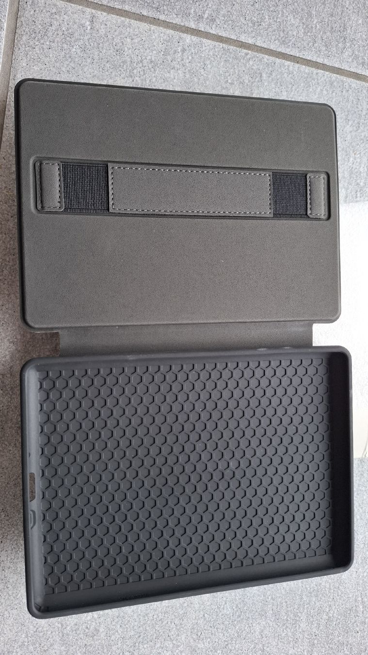 Cover & Protezioni schermo: Kindle Case Honeycomb – Nuovo e nell'imballaggio originale da Brünisried venduto da san_74_bu 1