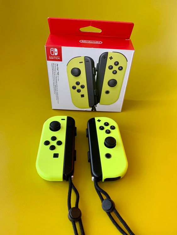 Nintendo Switch JoyCon neon yellow set Kaufen auf Ricardo