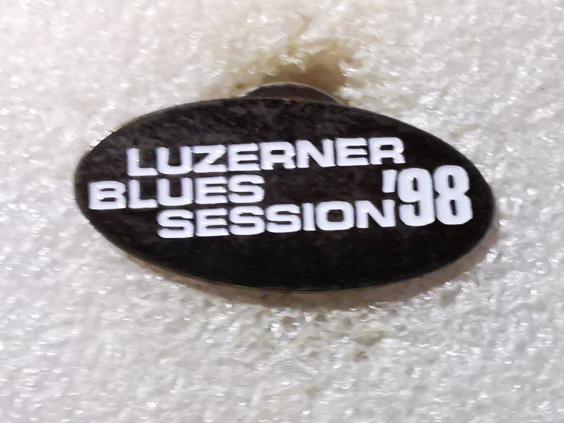 Plaquettes & Badges: Ansteckpin 17: Luzerner Blues Session – D'occasion à Oppligen par Pin-Fall-Shop