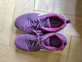 Skechers