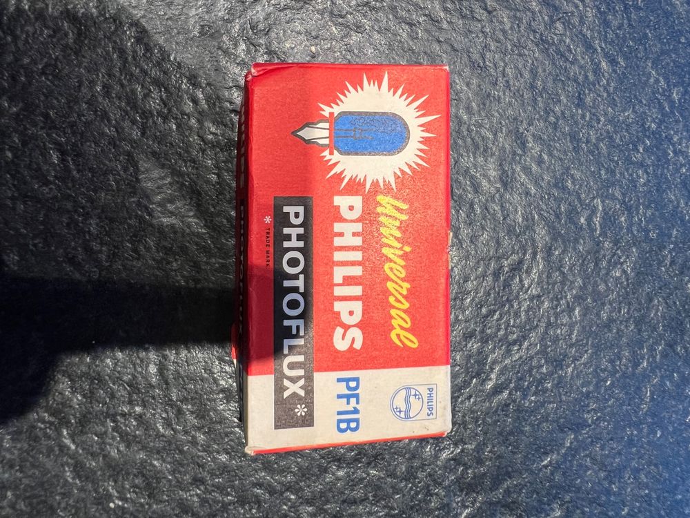 Philips PF1B Photoflux flash bulbs - De Wit Cameras