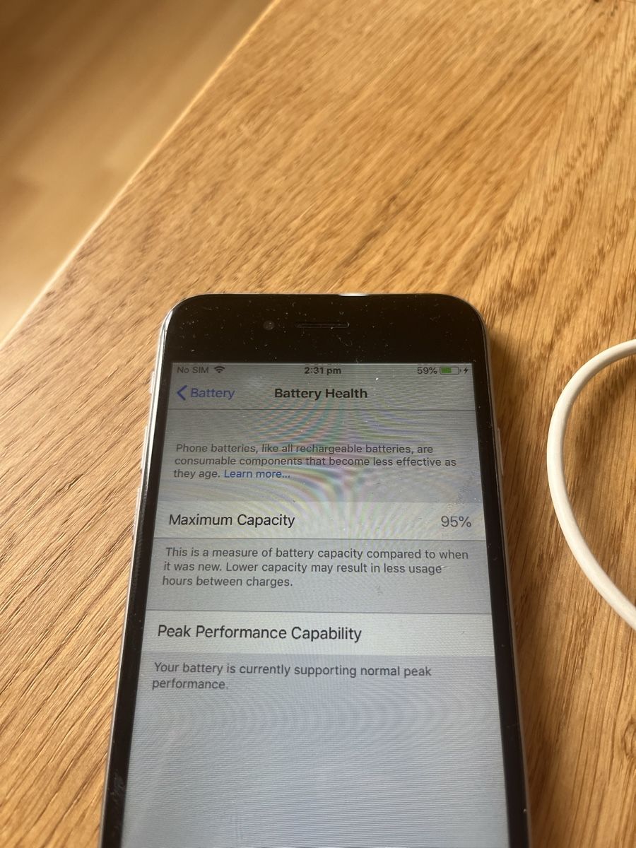 Apple Handys / Smartphones: Apple iPhone 6 mit Ladegerät und Verpackung gebraucht – Gebraucht aus Nidau von Tschulieng 2