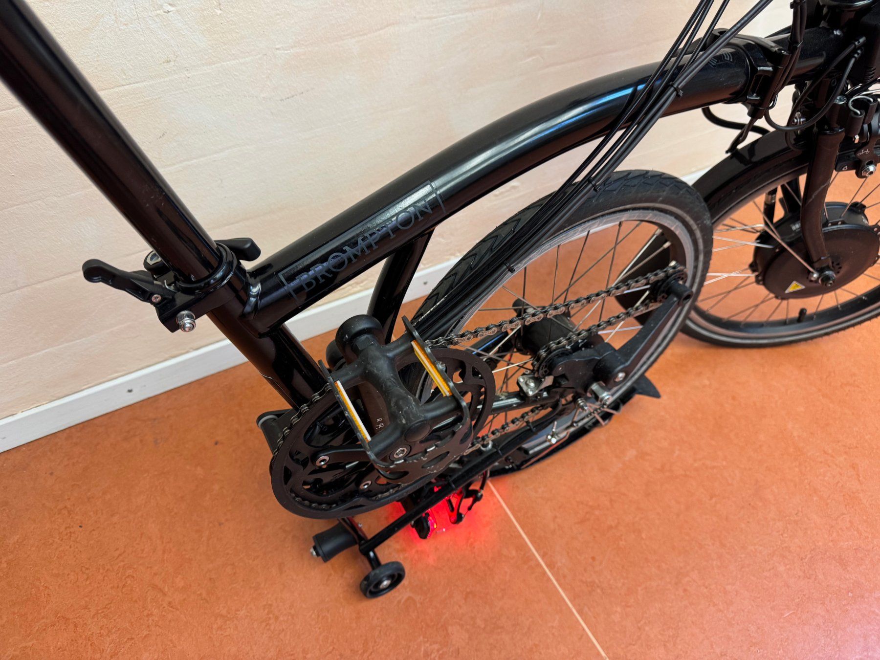 Brompton Biciclette: Brompton C Line Electric Faltvelo – Usato da Bern venduto da Okeanos 3