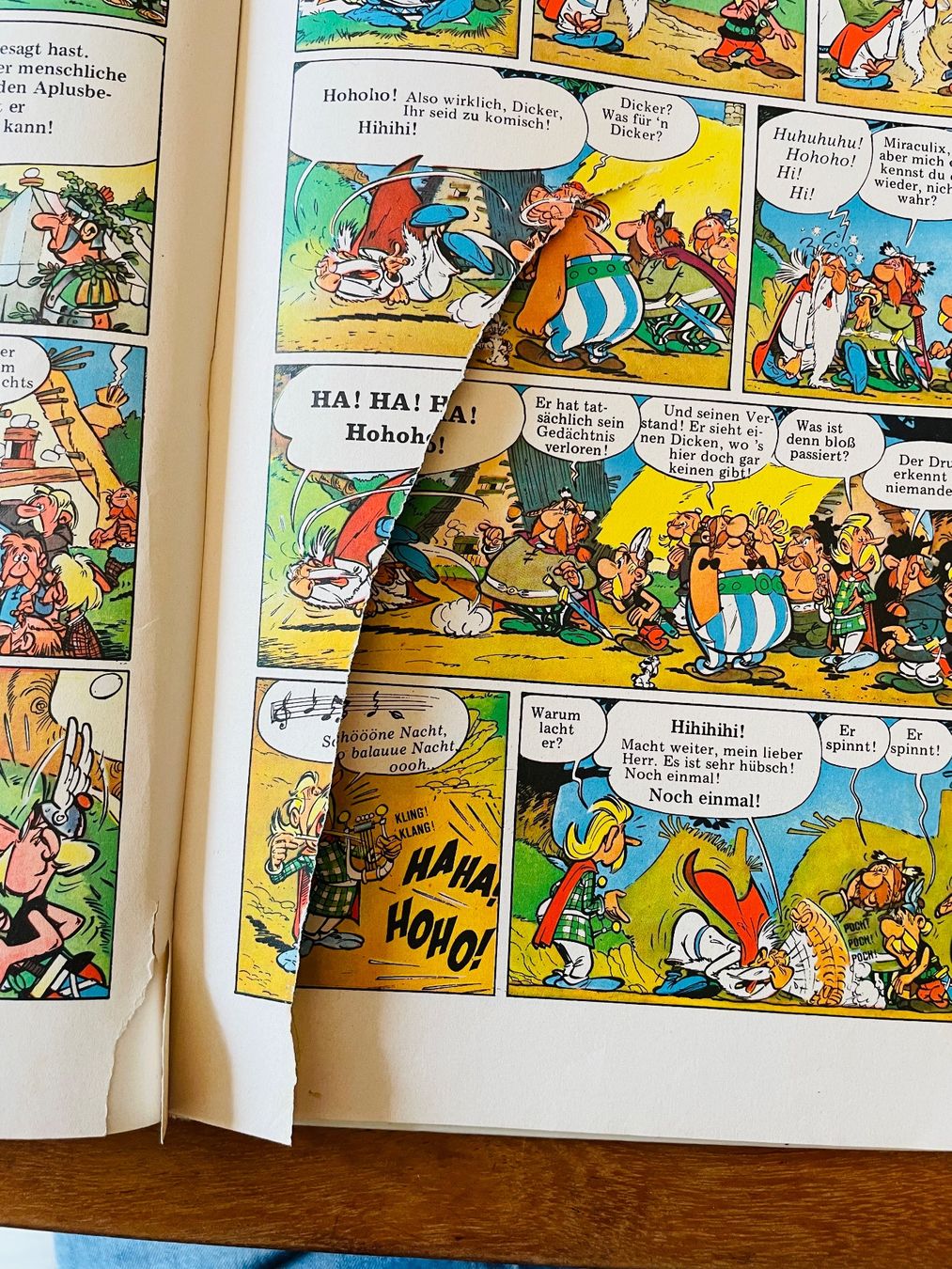 Comics: Asterix-Band IV - Der Kampf der Häuptlinge - 1971 – Gebraucht aus Lyss von Katai 7