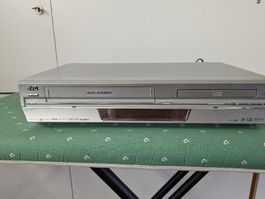 lecteur de cassette VHS et CD