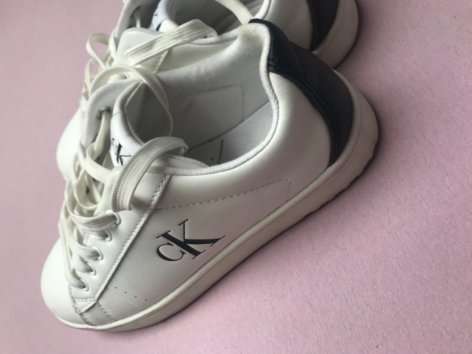 Calvin Klein Scarpe per ragazzi: Calvin Klein Sneaker Gr 38 – Nuovo (secondo la descrizione) da Oftringen venduto da mbc_b8vr 1
