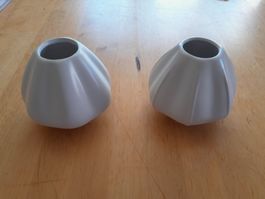 2 schöne Vasen- 2 jolis vases