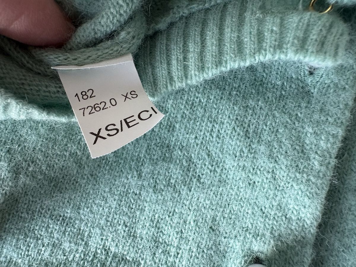 Benetton Giacche: Benetton Strickjacke, XS, Mintgrün, wunderschön – Usato da Bern venduto da Etzy 5
