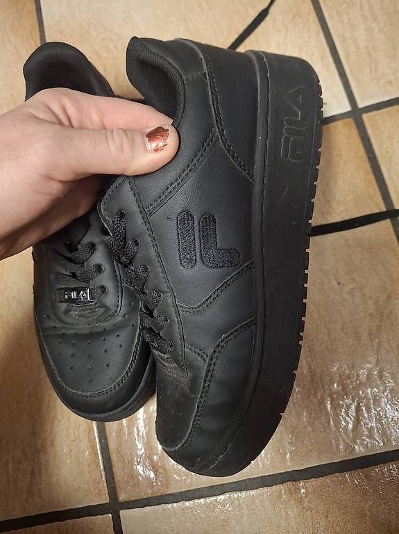 Scarpe da donna: Fila sneaker 38 – Usato da Eriswil venduto da swe_t72b 1