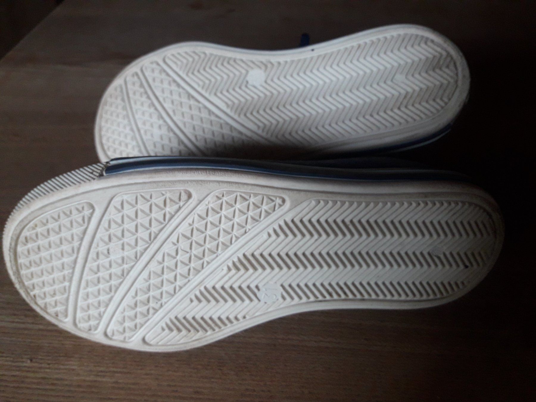 Chaussures filles: Chaussures Gekko 31 – D'occasion à Courrendlin par tititchoun 3