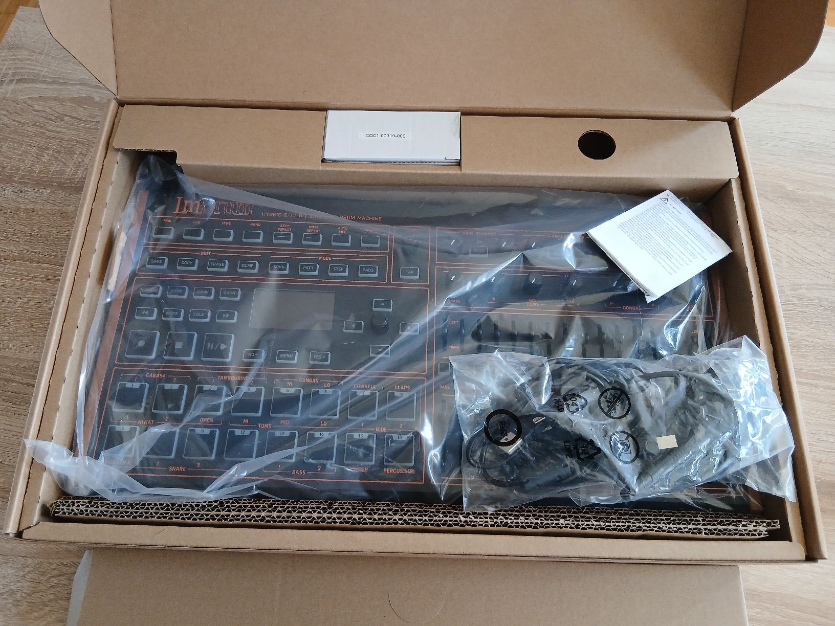 Strumenti musicali: Behringer LM Drum Hybrid 12 Bit Sampler Drum Machine – Nuovo e nell'imballaggio originale da Othmarsingen venduto da Studio15 3