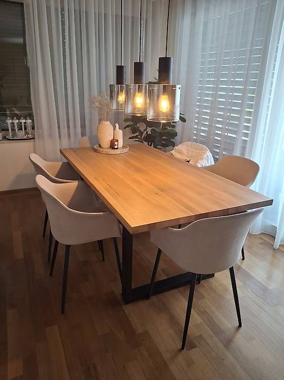 Tavoli: Esstisch Eiche Massiv, 180cm x 95cm – Usato da Zürich venduto da nic_g2l5