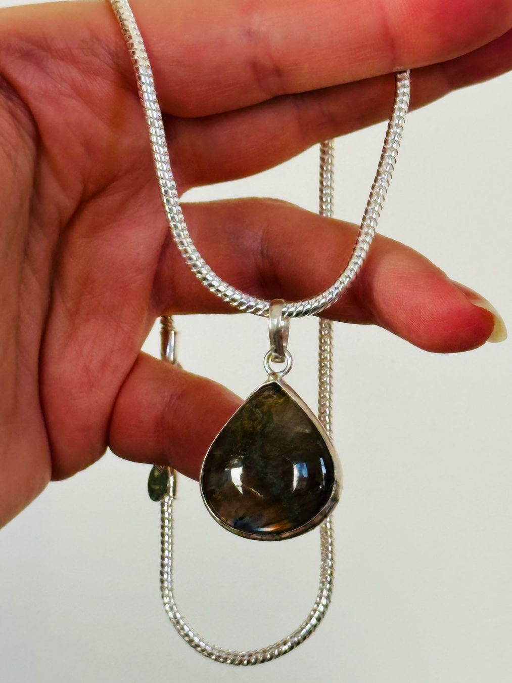Catenine: Labradorite Gemstone Handmade Jewelry necklace – Nuovo e nell'imballaggio originale da Genève venduto da AGBERG 8