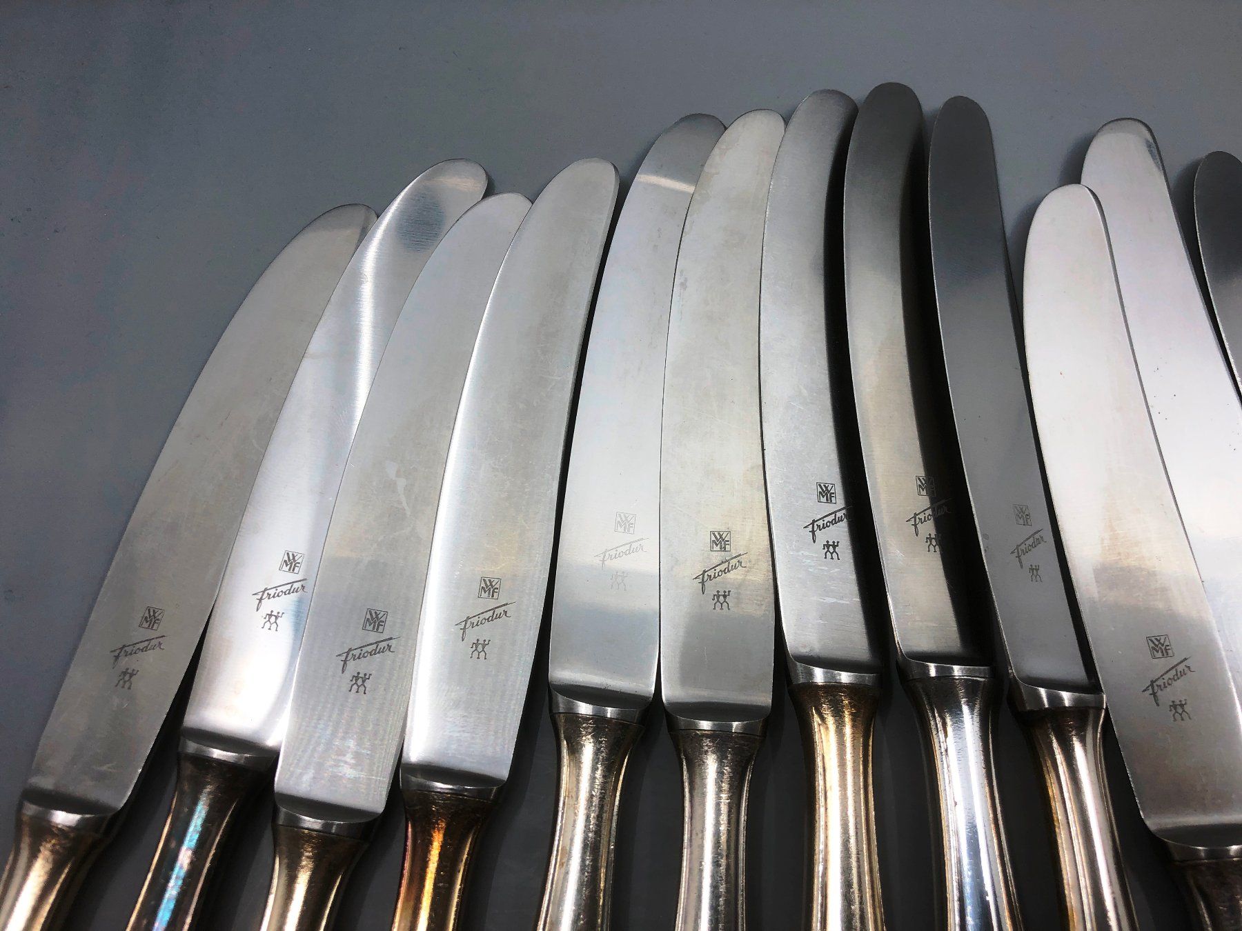 WMF Posate: 2x Tafelmesser versilbert WMF Modell 2200 – Usato da Basel venduto da Tiabeanie 3