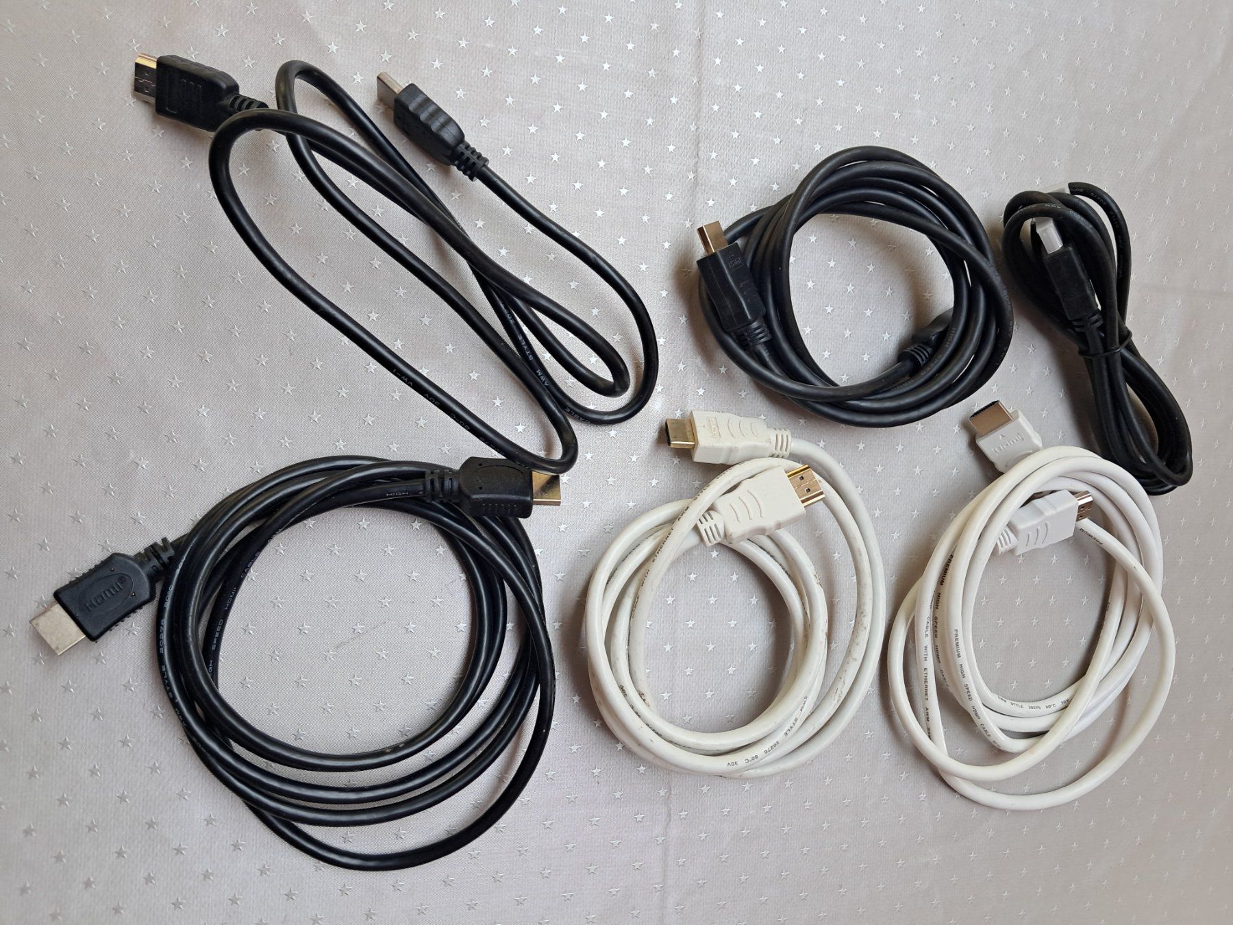 Cavi: Lot câble hdmi – Usato da moutier venduto da Dupont50