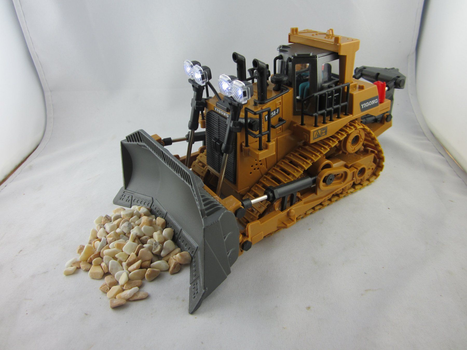 Modellismo RC: Bulldozer RC – Nuovo e nell'imballaggio originale da Gland venduto da renomodel 2