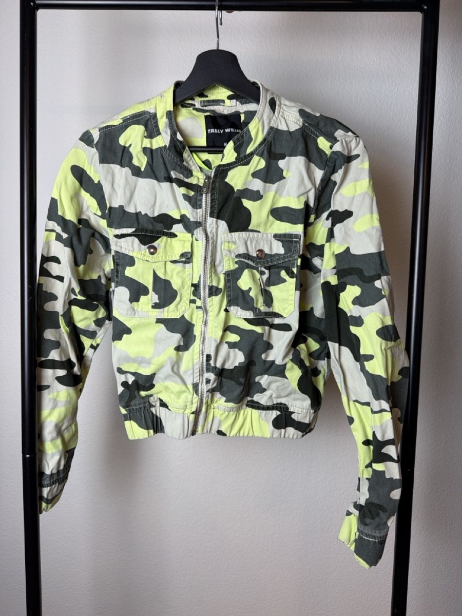 Tally Weijl Giacche: Tally Weijl kurze Jacke – Usato da Bülach venduto da rei_d6tw