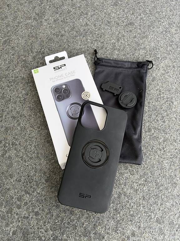 Covers & Schutzfolien: SP Connect Schutzhülle iPhone 15 Pro Max – Gebraucht aus Roggwil BE von piccu85