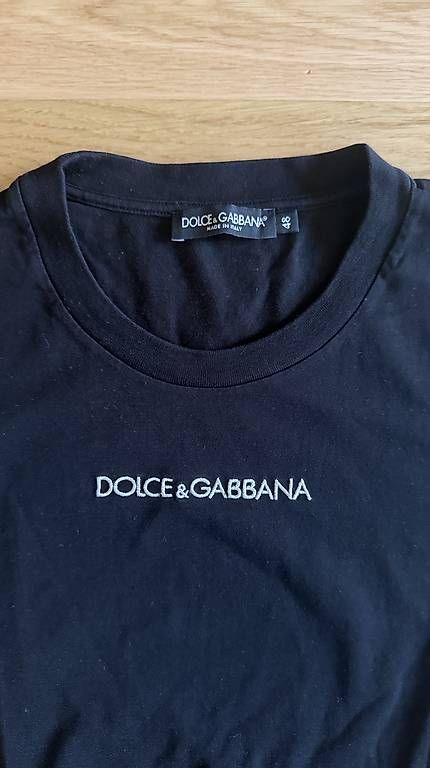T-shirts: Dolce Gabbana Tshirt – D'occasion à Dietikon par Sara1409 1