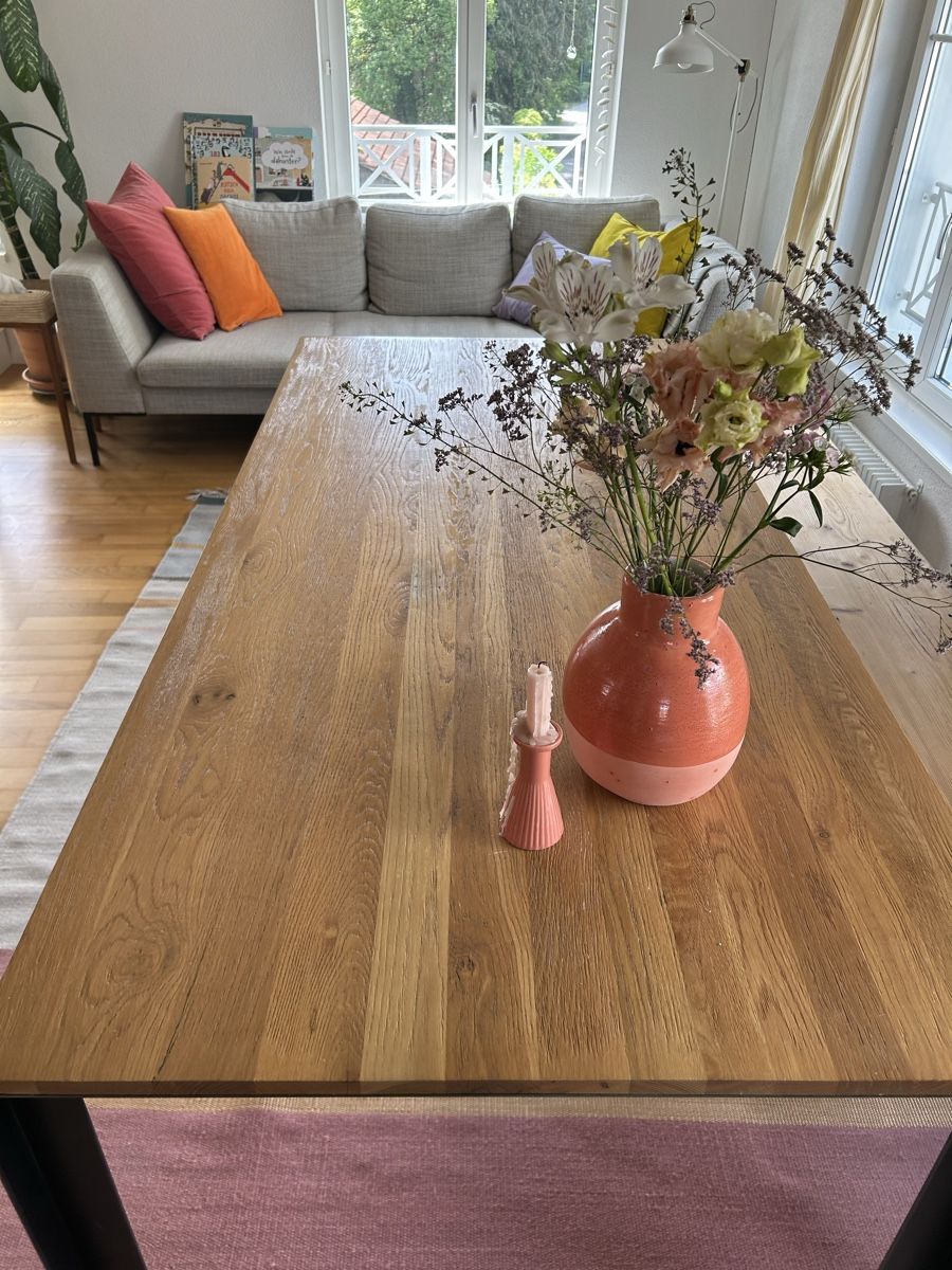 Tables: Holztisch, Esstisch, Massivholz, Eiche rustikal – D'occasion à Wil SG par Jonne 2