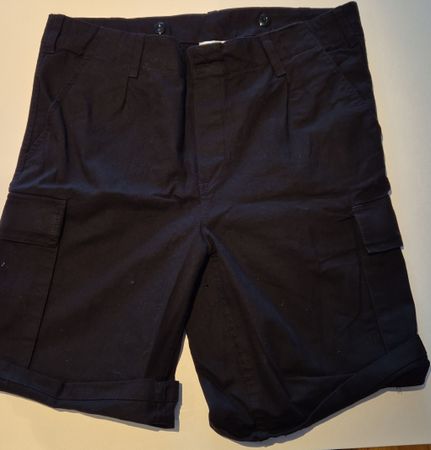 Schwarze Cargo Shorts, Grösse XXL, ideal für den Sommer!