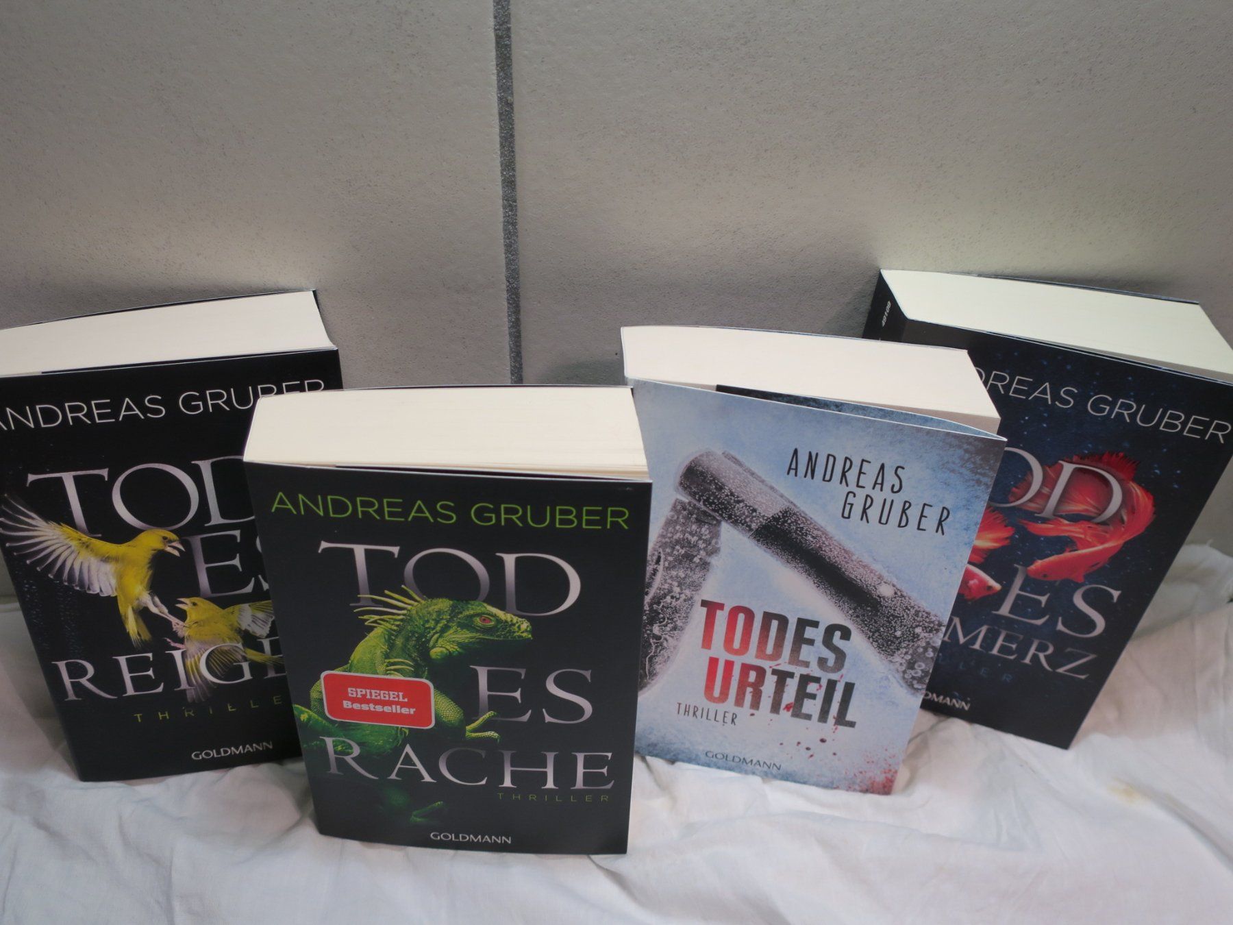 Bücher: Thriller  Taschenbuch – Neu (gemäss Beschreibung) aus Oberdorf NW von hewi52 5