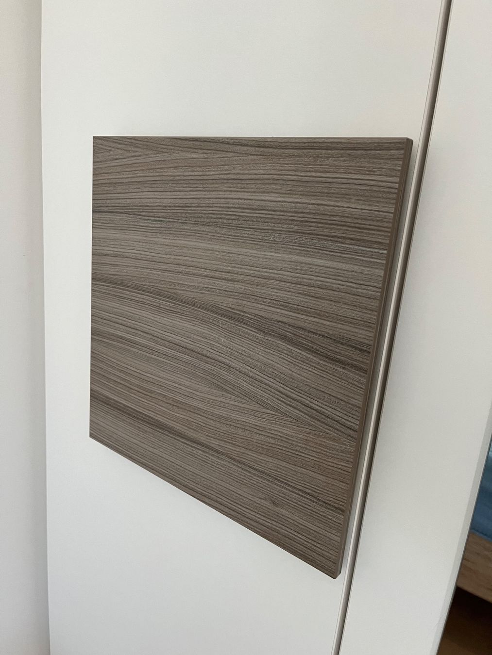 Garderobe: Kleiderschrank – Gebraucht aus Winterthur von e_u_f8l2 2