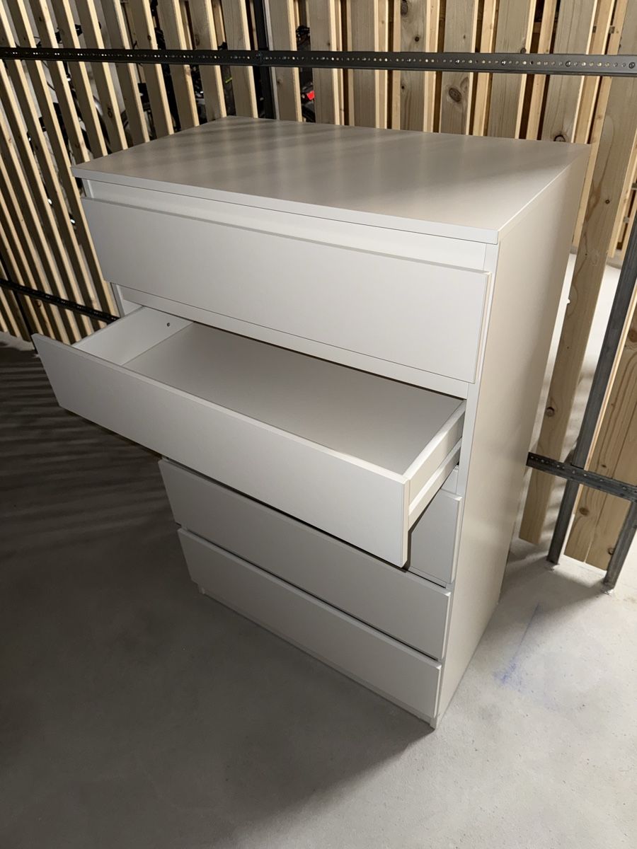 Ikea Cassettiere: Commode blanche – Usato da Täuffelen venduto da Jimmy_G 1