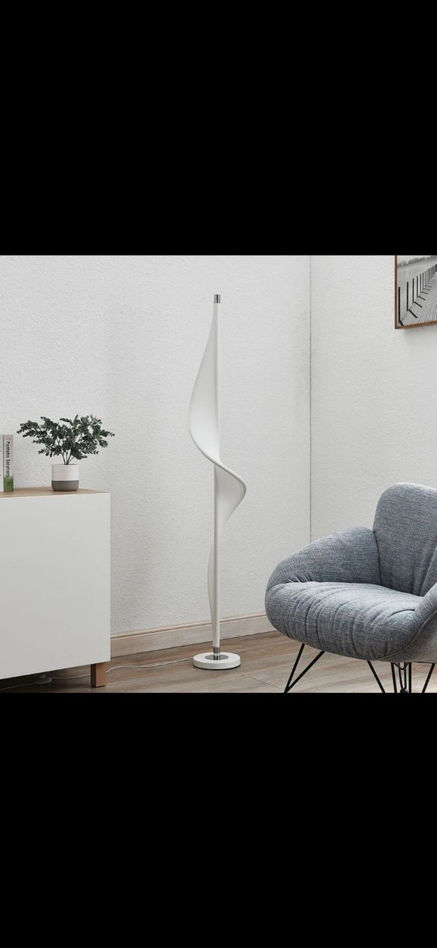 Lampes: Stehlampe dimmbar Lucande – D'occasion à Schmitten FR par Skyshine 1