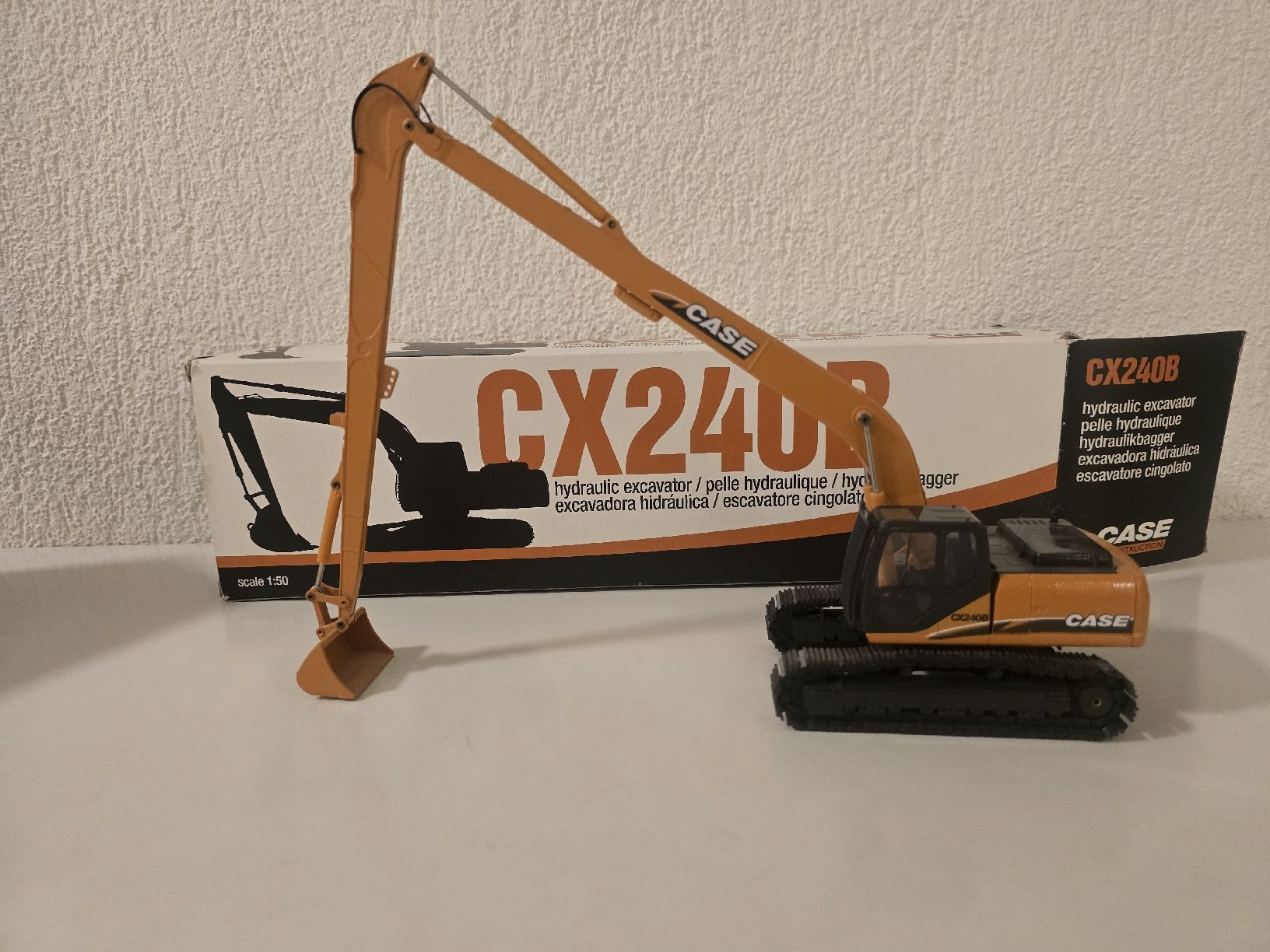 Kit di modellismo & Modellini statici: Case CX240B Bagger Modell 1:50 – Nuovo (secondo la descrizione) da Wollerau venduto da jos_c9z8