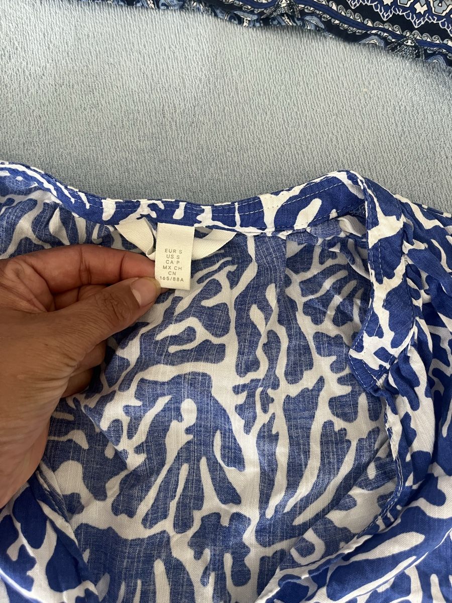 Lotti di vestiti: 3 Blusen mit Muster Damen gute Zustand – Usato da Olten venduto da sae_82z2 2