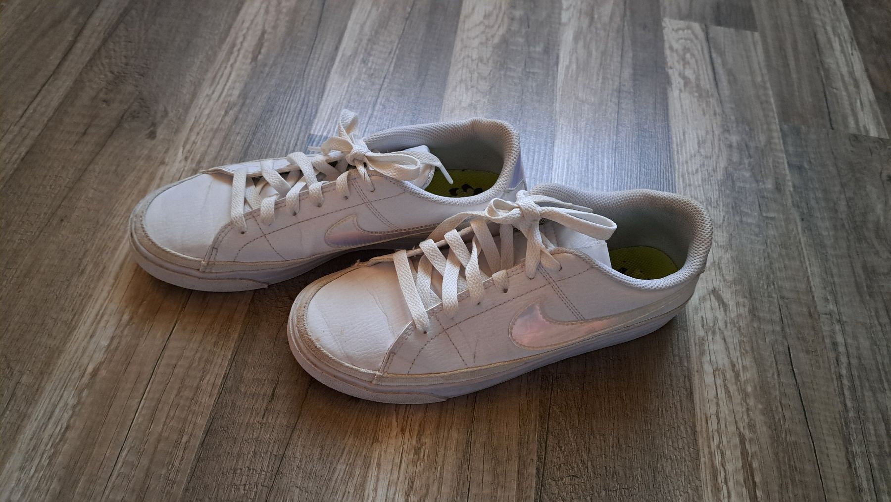 Nike Scarpe per ragazze: NikeMädchenschuhe – Usato da Schüpfheim venduto da liv_h2kv 2